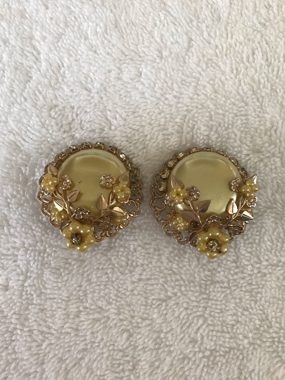 Vintage Gold-Tone Yellow Floral Clip-On Earrings
